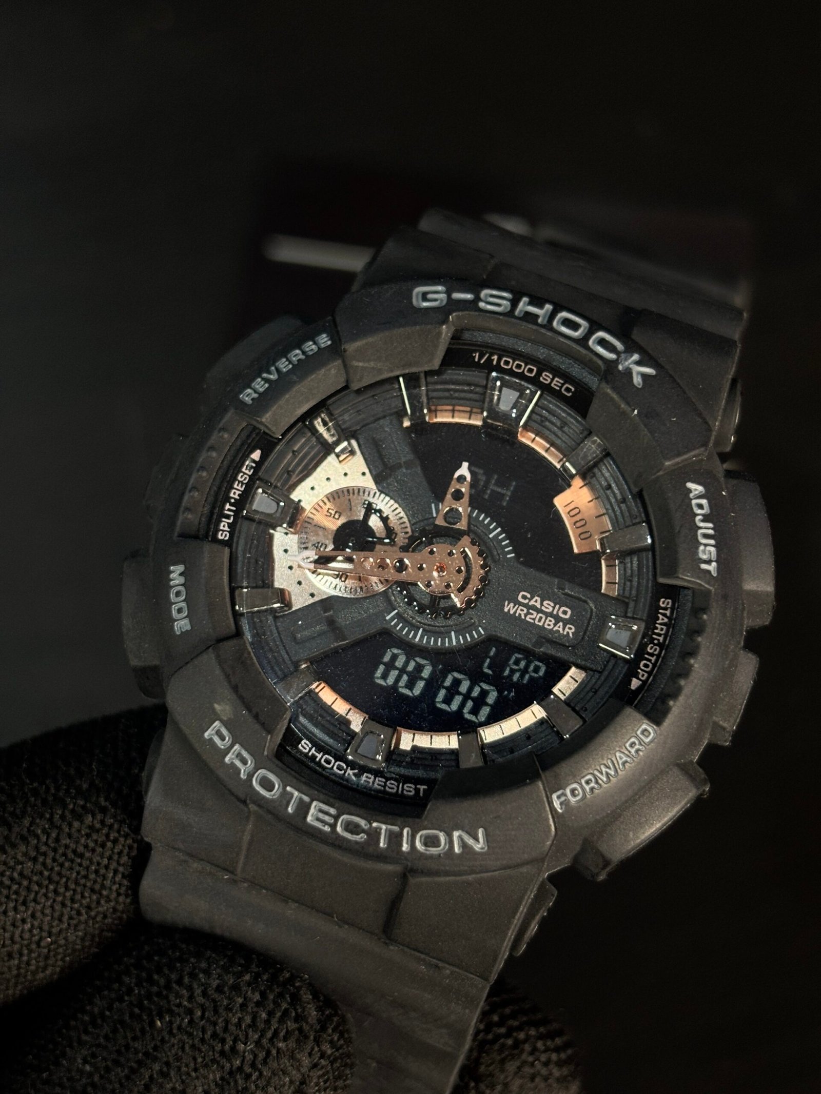 Casio G-Shock GM-110 - Image 2