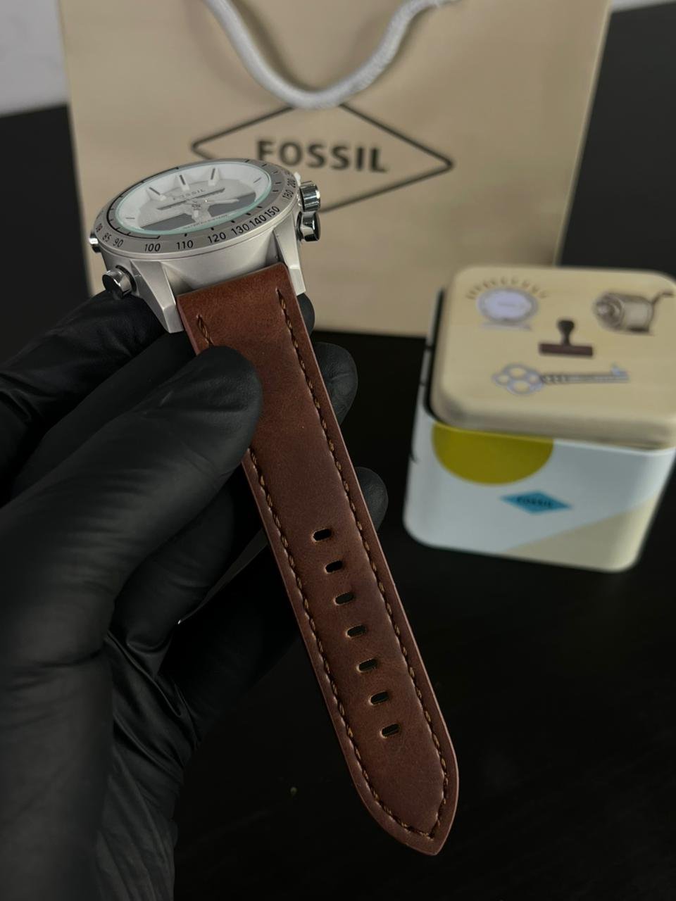 Fossil digital dual time BROWN-WHITE DIAL - Image 2