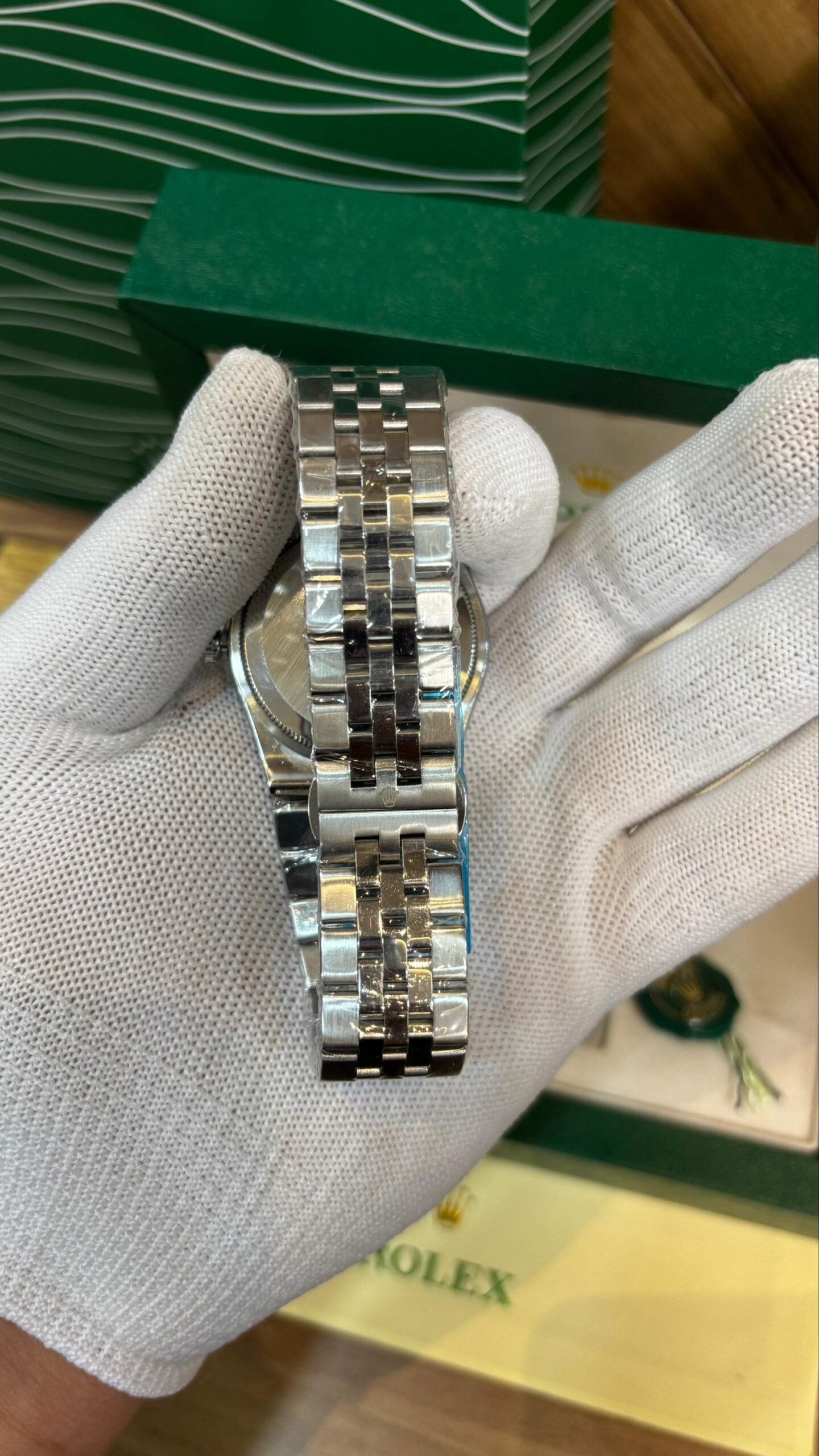 ROLEX OYESTER PERPETUAL LAND DWELLER SILVER GREEN DIAL - Image 6