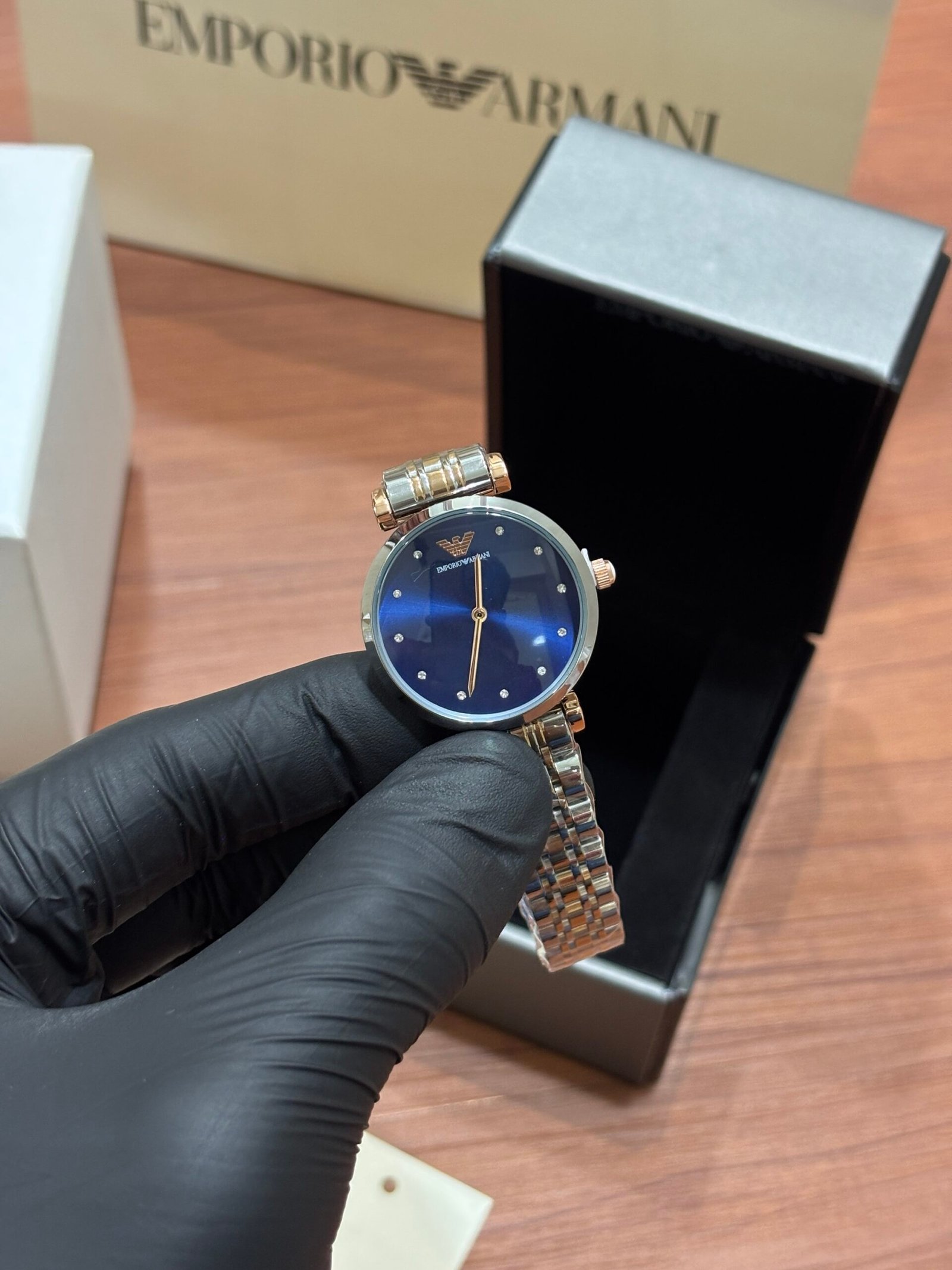 EMPORIO ARMANI CLASSIC TWO TONE BLUE DIAL - Image 2